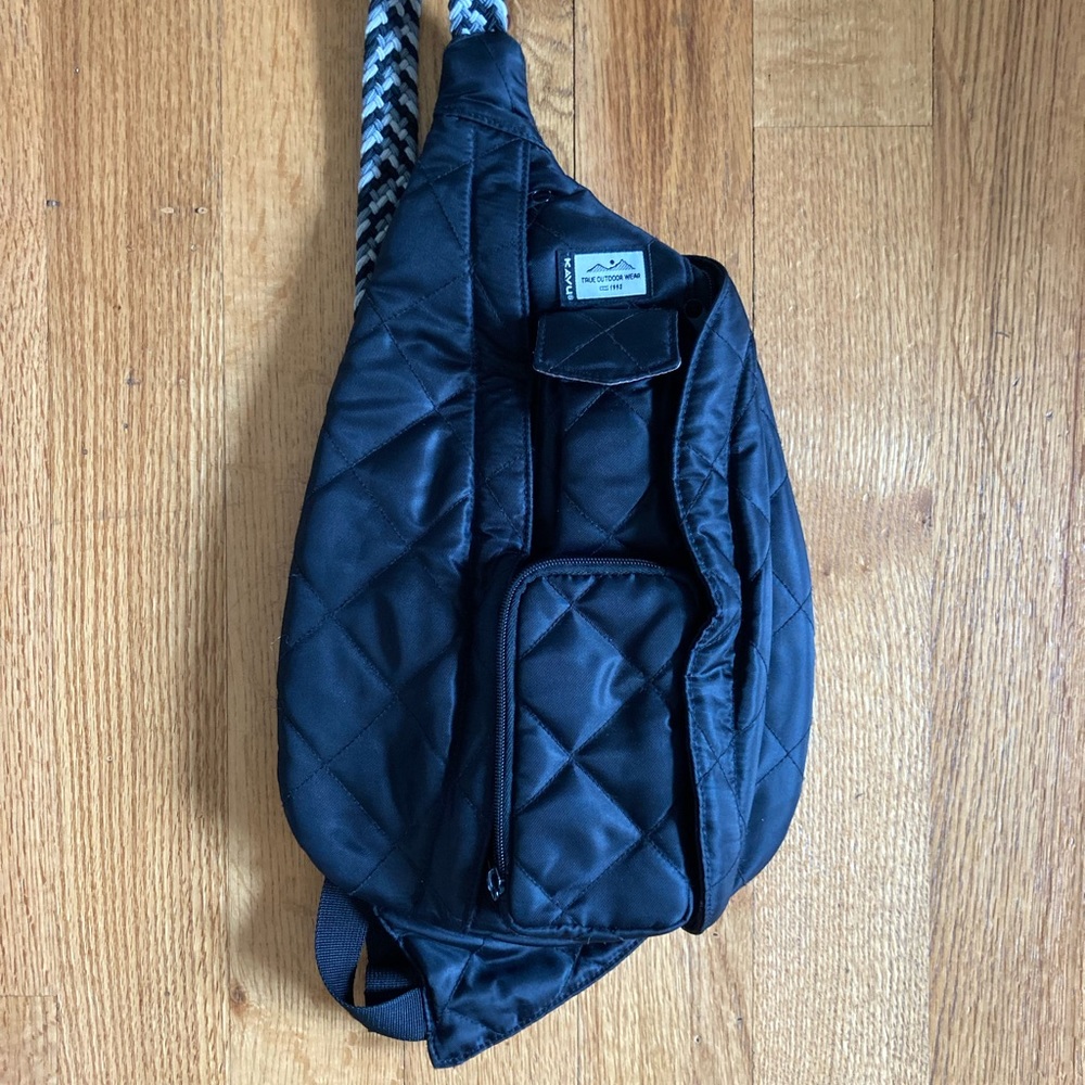 Black Puffer Kavu